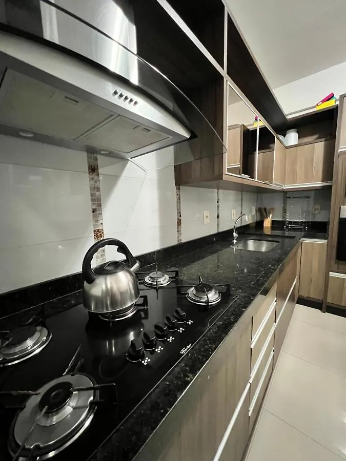 Casa Com Piscina, Apenas 350 Metros Da Praia! Piçarras